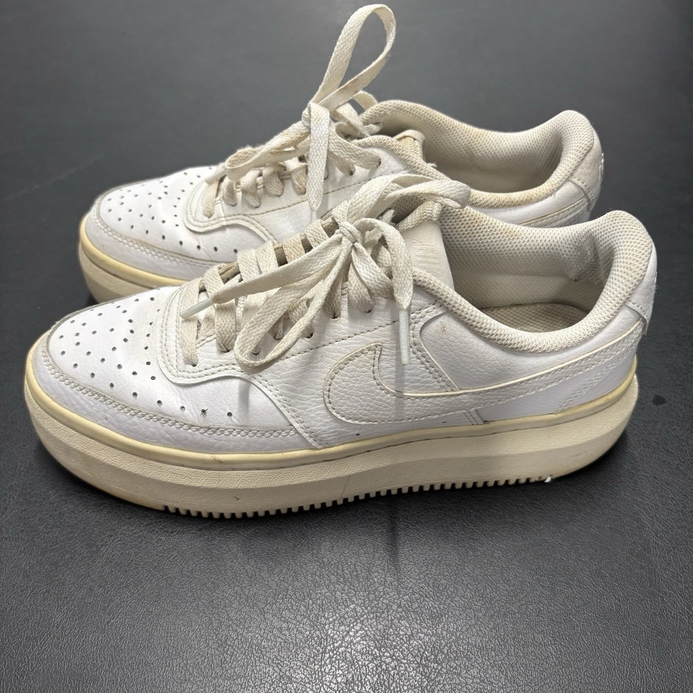 Nike Court Vision Alta LTR Triple White Sneakers Women's Size 9.5 DM0113-100